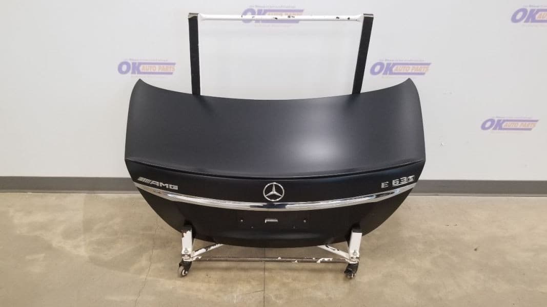 null Mercedes-Benz E63 AMG S — photo 1