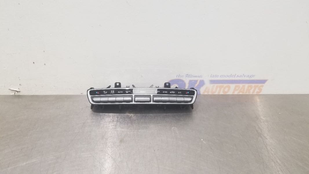 null Mercedes-Benz E63 AMG S — photo 1