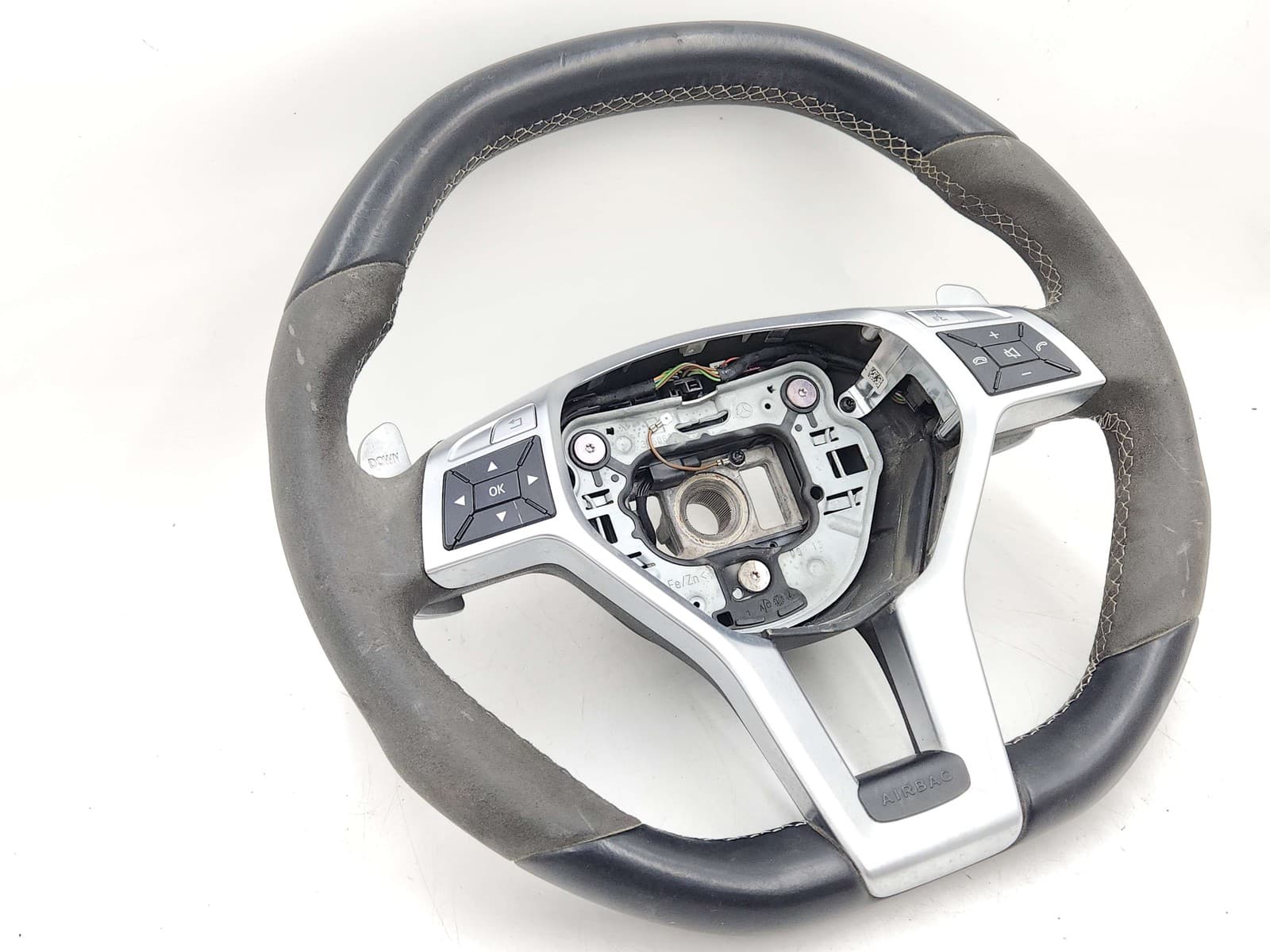 null Mercedes-Benz E63 AMG S — photo 1